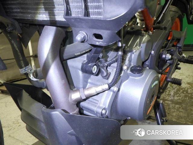 Engine photo