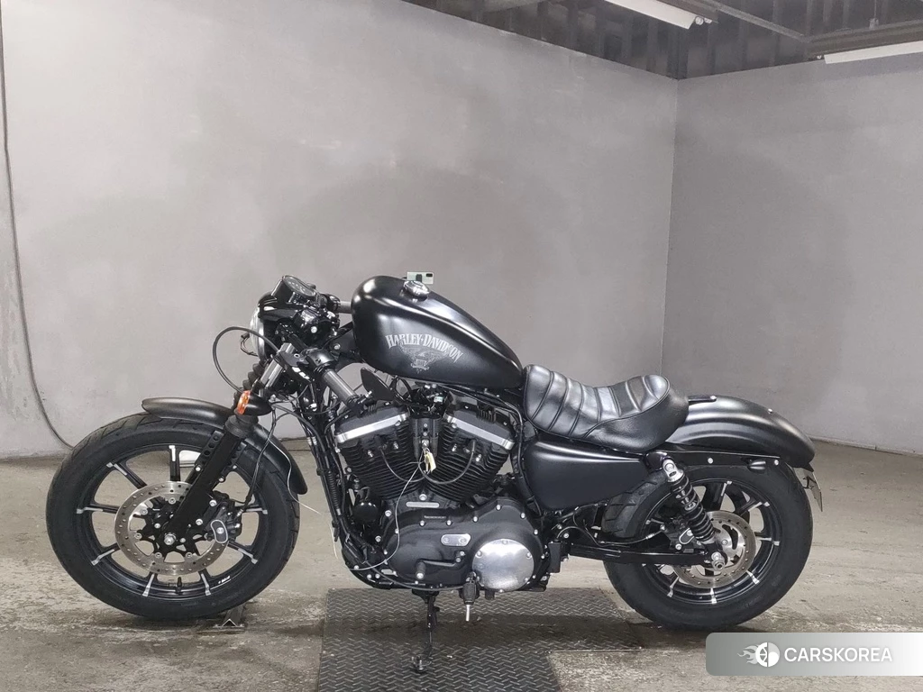 Проданный Harley-Davidson Sportster XL883N 2017 из Японии