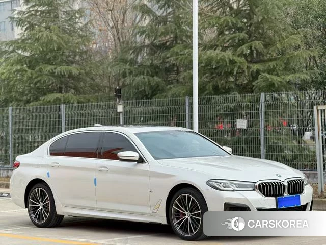 BMW 5 series 2024 Белый из Китая, фото 2