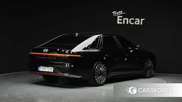 Hyundai Grandeur (GN7) id 4222652 из Кореи 12