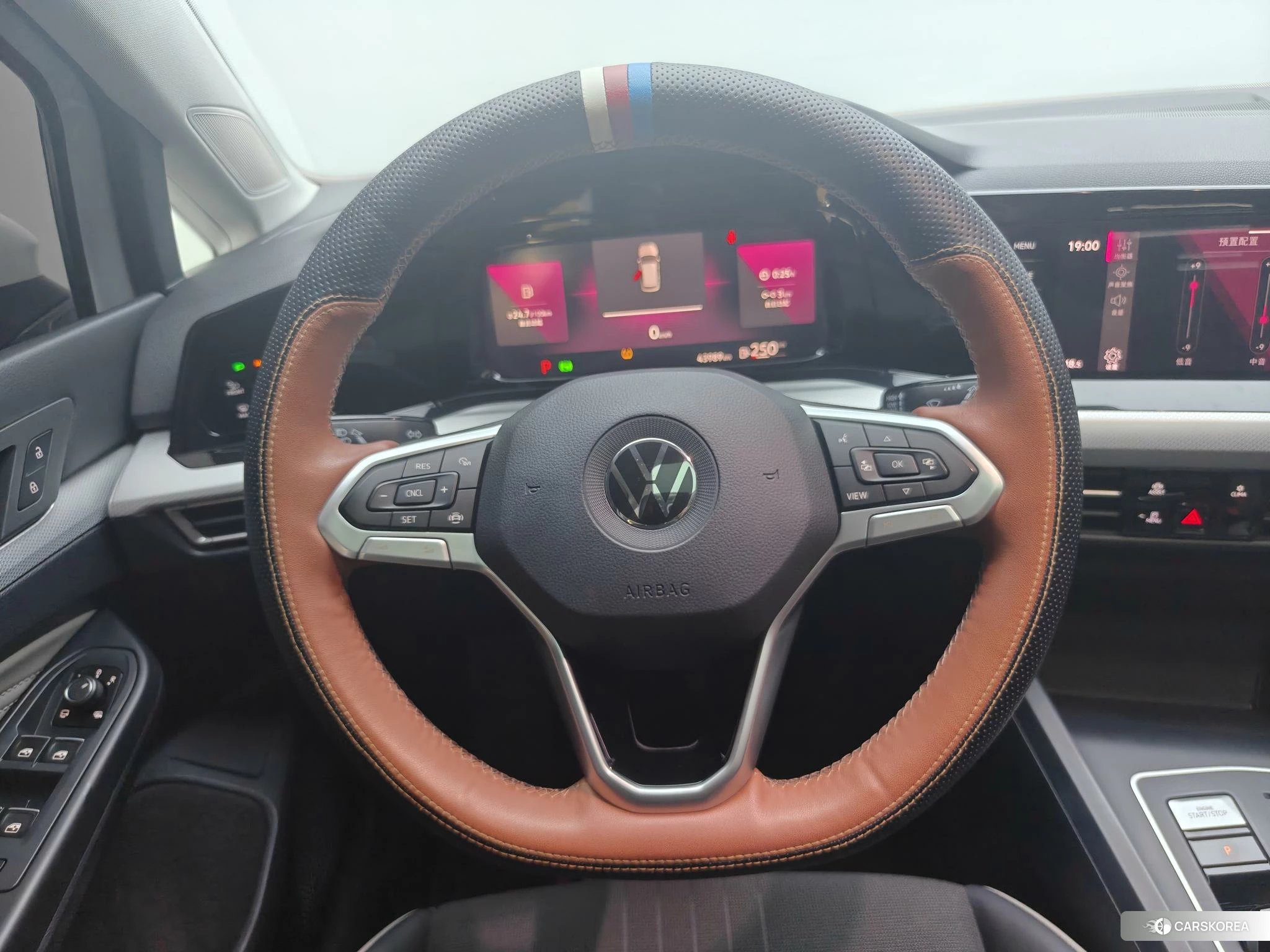 Volkswagen Golf id 4454425 из Китая 12