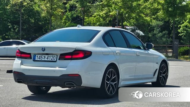 BMW 5 Series (G30) id 4292409 из Кореи 12
