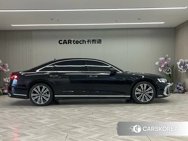 Audi A8 id 4272554 из Китая 12