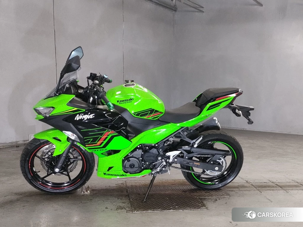 Проданный Kawasaki NINJA 400 2023 из Японии, фото 2