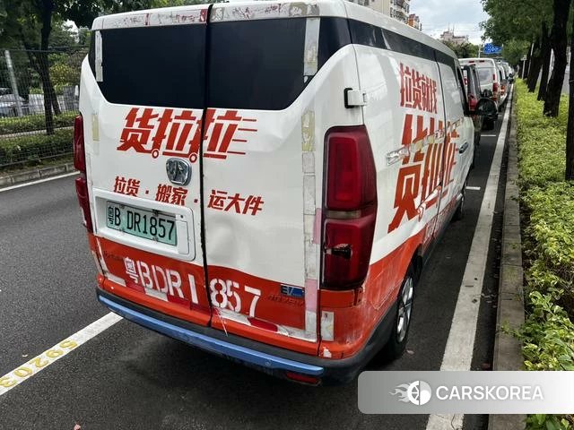 Beiqi Changhe BAIC EV5 2019 Белый из Китая, фото 2