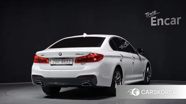 BMW 5 Series (G30) id 3709348 из Кореи 12