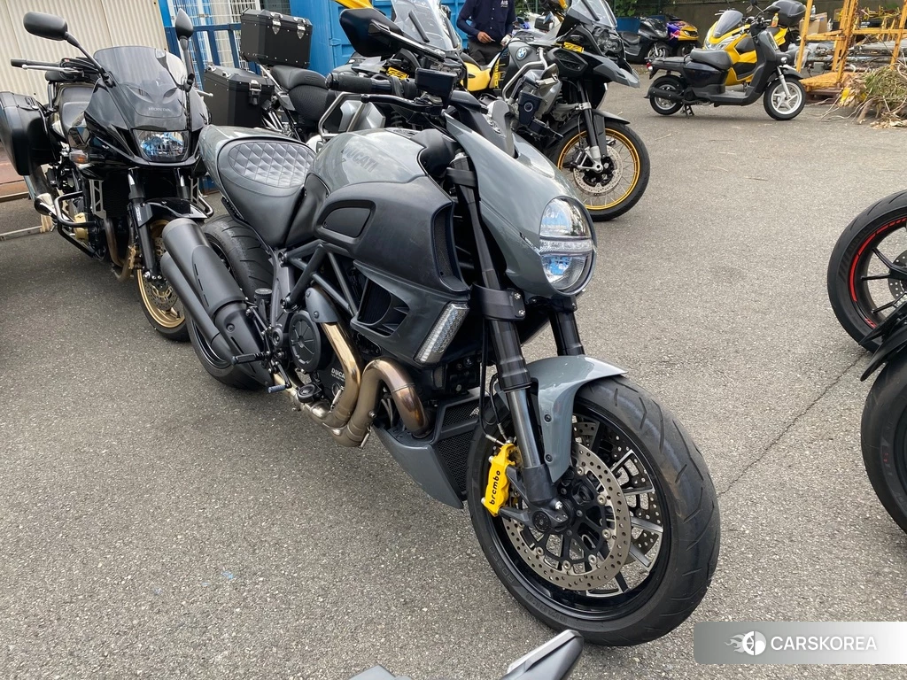 Проданный Ducati DIAVEL 2013 из Японии