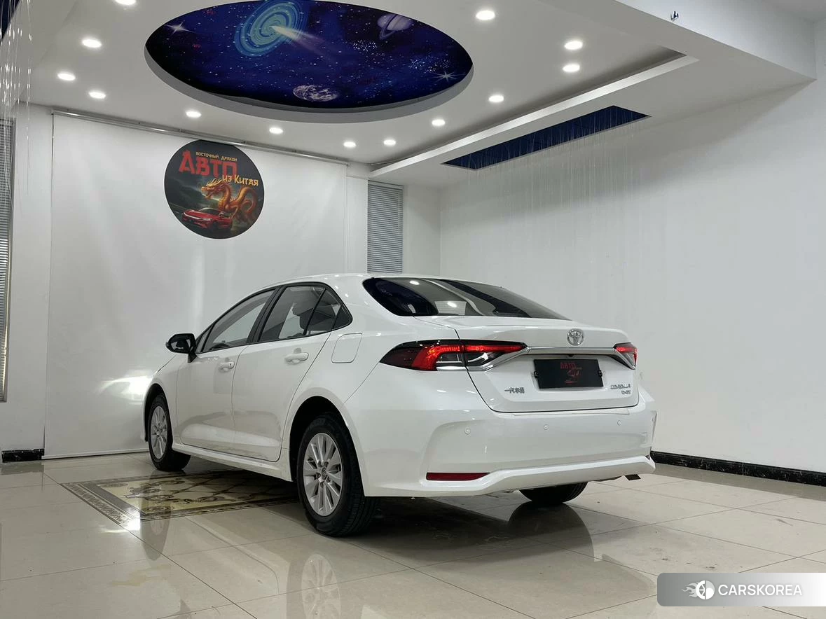 Toyota Corolla id 4504659 из Китая 10