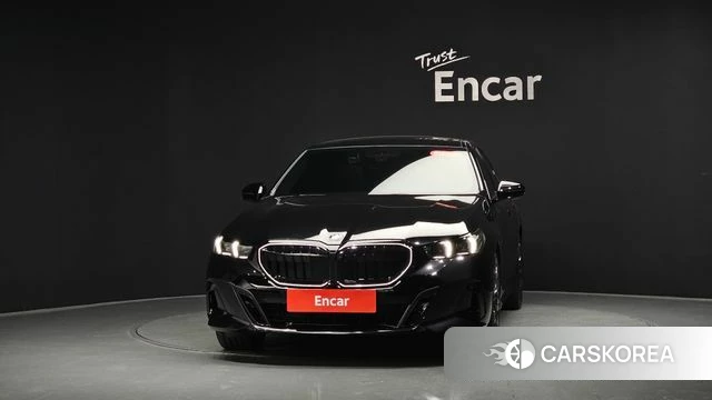 BMW 5 Series (G60) id 4532912 из Кореи 12