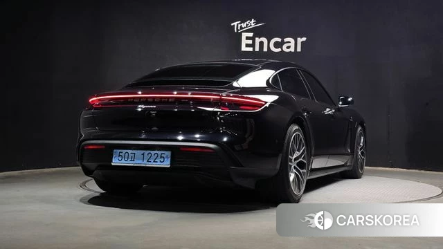 Porsche Taycan id 4308180 из Кореи 12