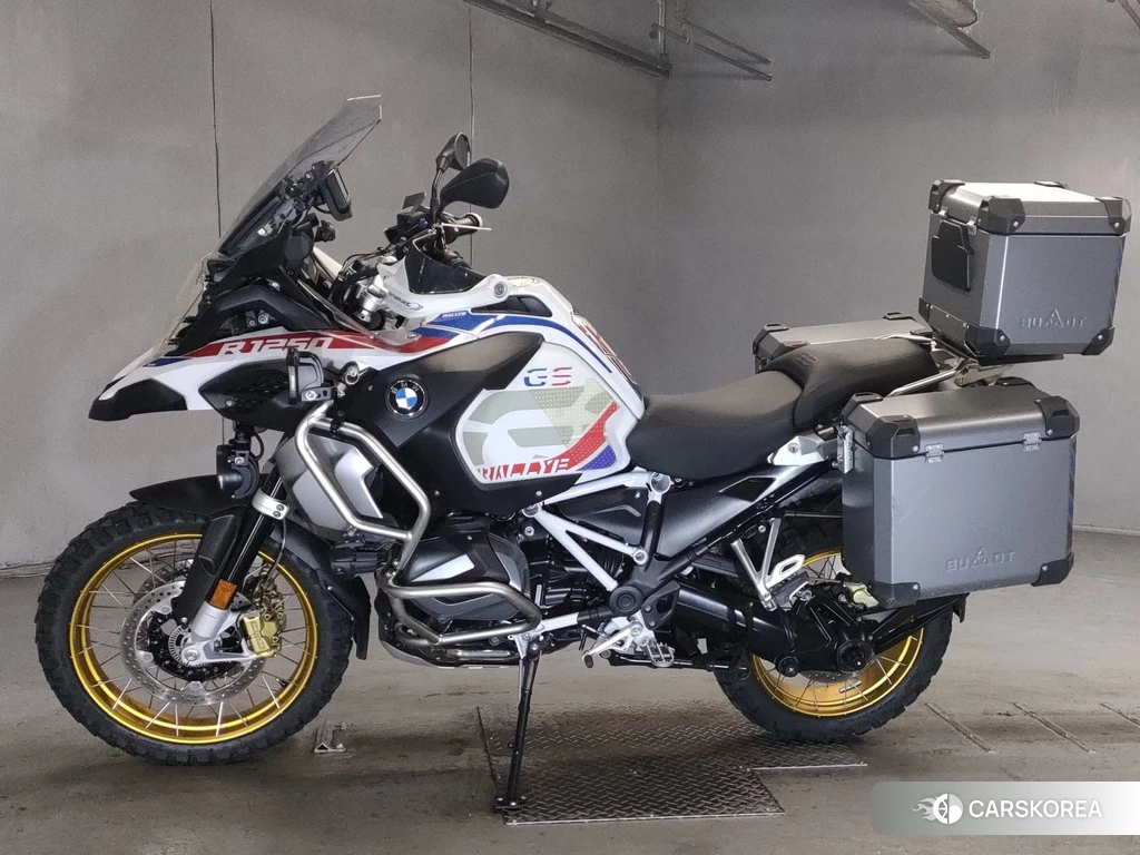 Проданный BMW R1250GS ADVENTURE 2021 из Японии, фото 2