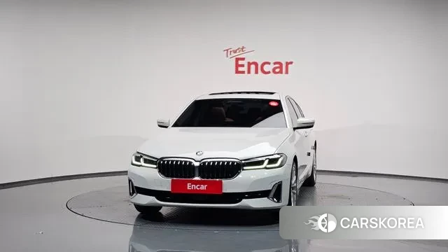 BMW 5 Series (G30) id 3395102 из Кореи 12