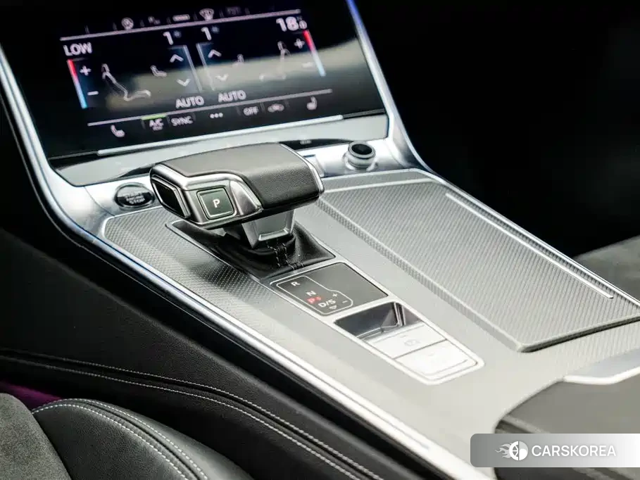 Audi A7L id 4669397 из Китая 12