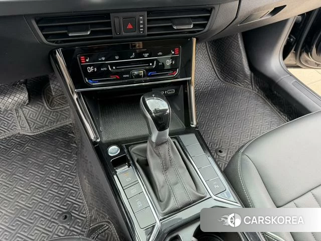 Volkswagen Passat id 4263069 из Китая 12