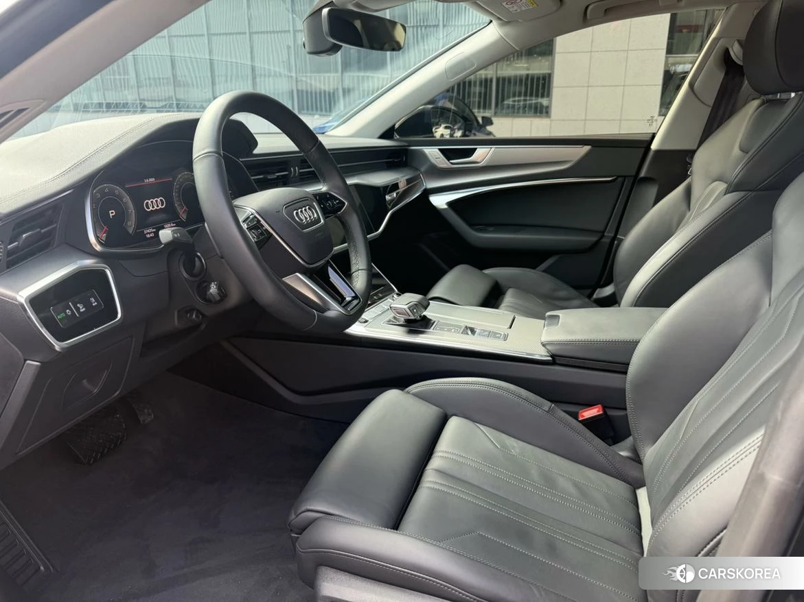 Audi A7 2022 Черный из Китая, фото 2