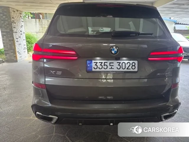 BMW X5 (G05) 2024 Песочный из Кореи, фото 2