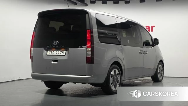 Hyundai Staria id 4651290 из Кореи 12