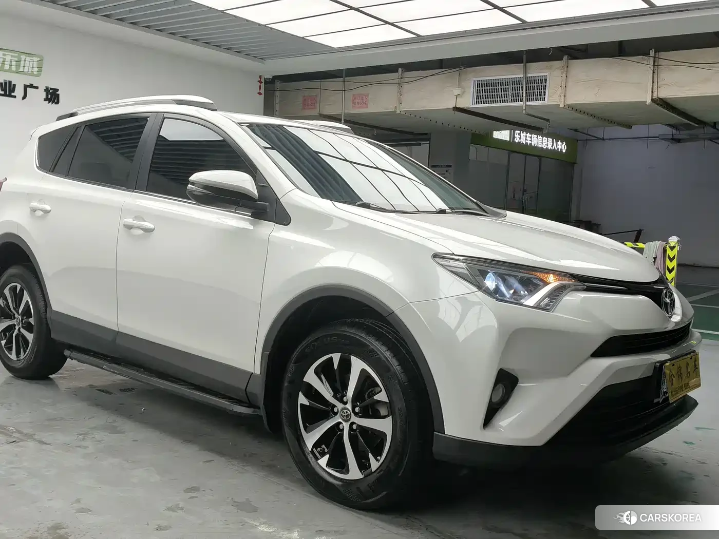 Toyota RAV4 2019 Белый из Китая, фото 6