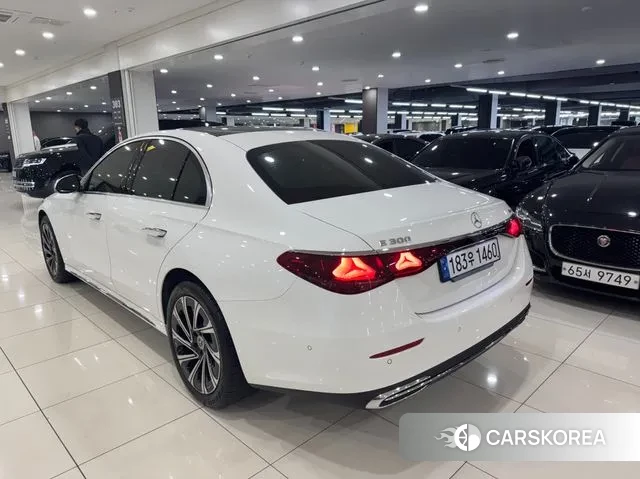 Mercedes-Benz E-Class W214 id 3462198 из Кореи 10