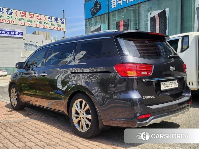 Kia The New Carnival 2018 Серый из Кореи, фото 2