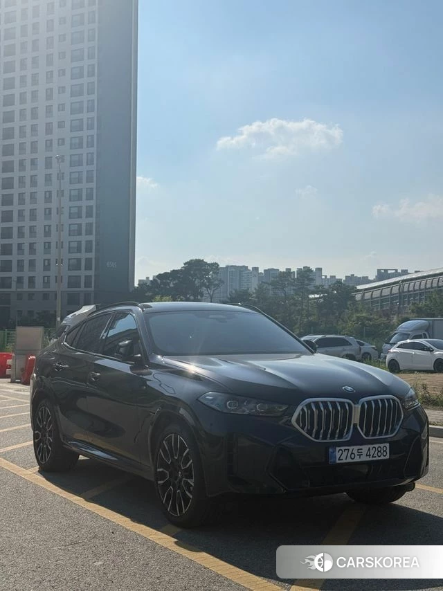 BMW X6 (G06) 2025 Черный из Кореи, фото 2