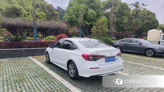 Honda Civic 2022 Белый из Китая, фото 2