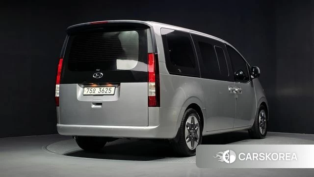 Hyundai Staria id 4657437 из Кореи 12