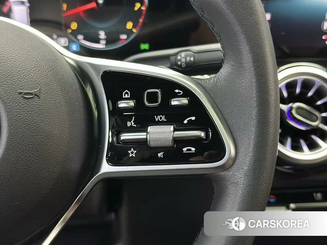 Mercedes-Benz GLB id 4214055 из Китая 7