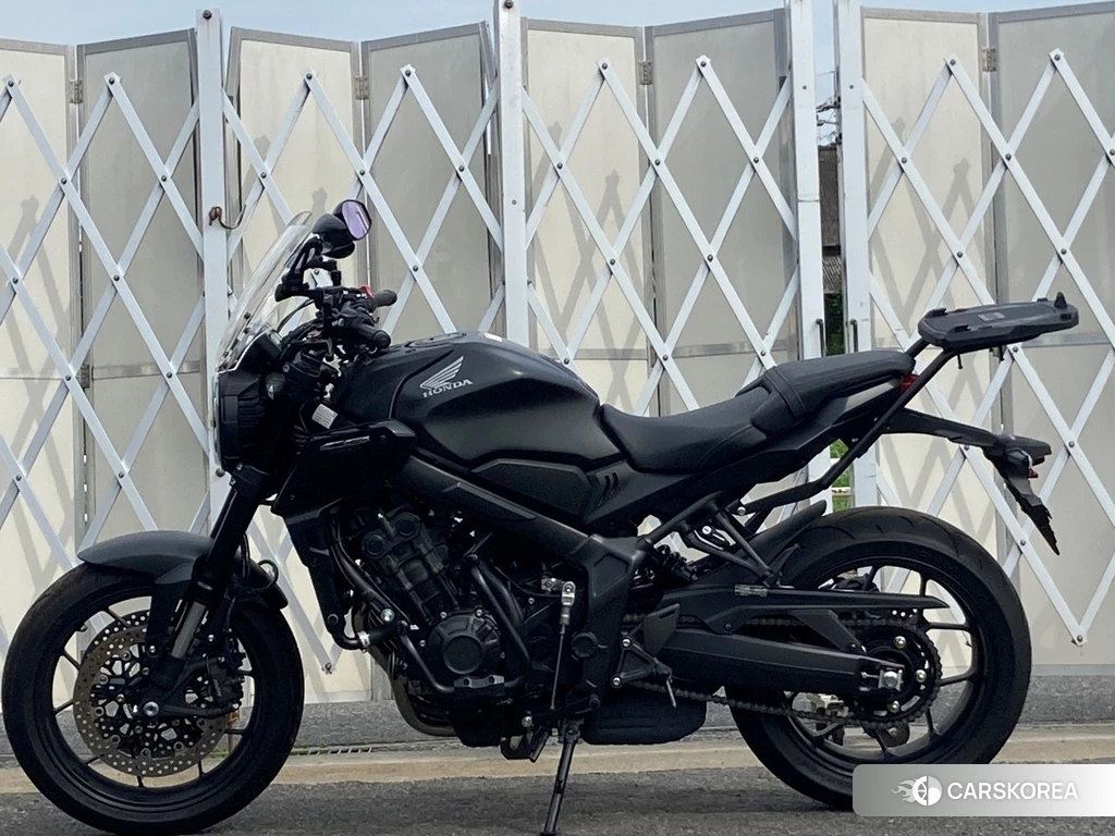 Проданный Honda CB650R 2023 из Японии, фото 2