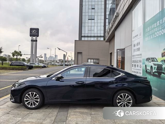 Lexus ES 2025 Синий из Китая, фото 2