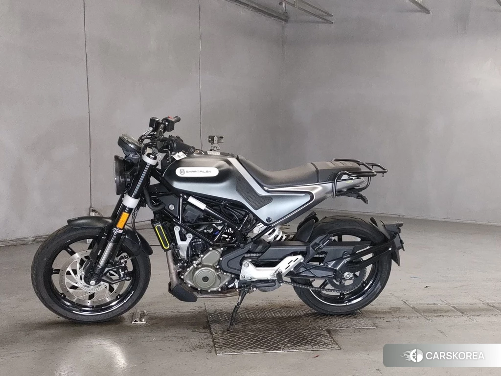 Проданный Husqvarna SVARTPILEN 250 2020 из Японии