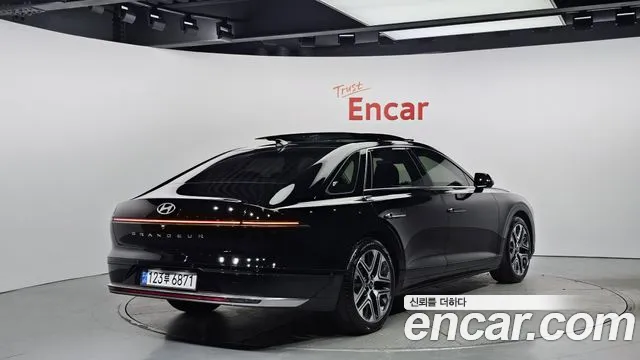 Hyundai Grandeur (GN7) id 2739106 из Кореи 12