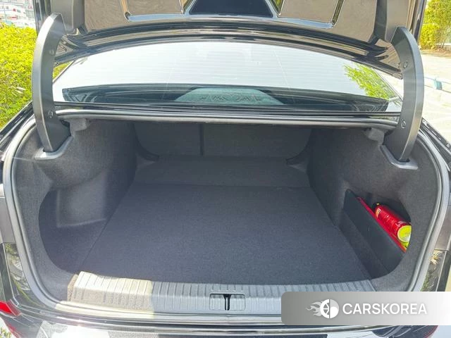 Volkswagen Passat id 4258371 из Китая 12