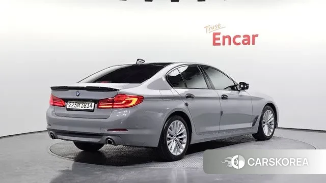 BMW 5 Series (G30) id 3778505 из Кореи 12