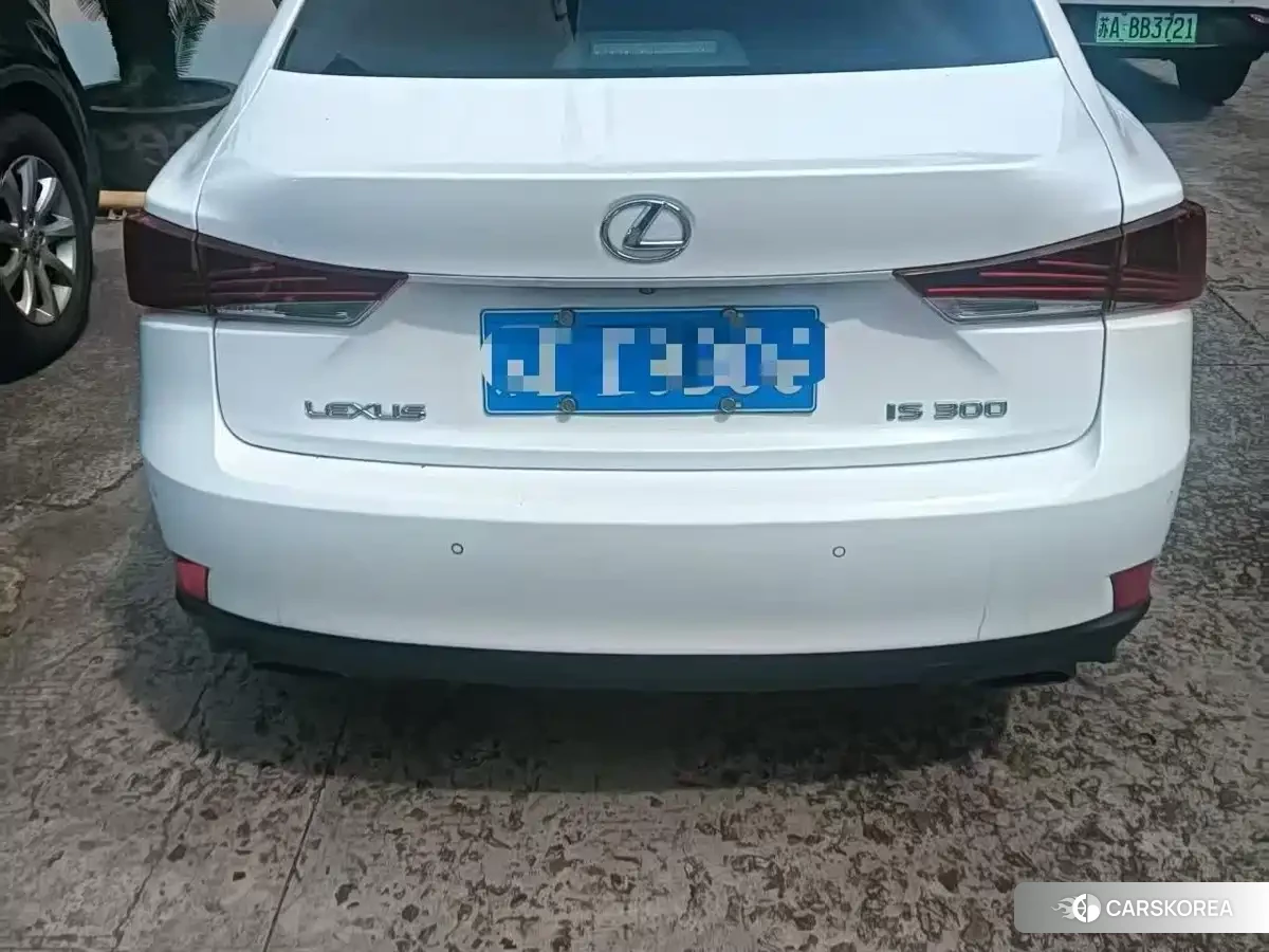 Lexus IS 2019 Белый из Китая, фото 2