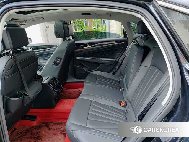 Volkswagen Passat 2025 Черный из Китая, фото 3