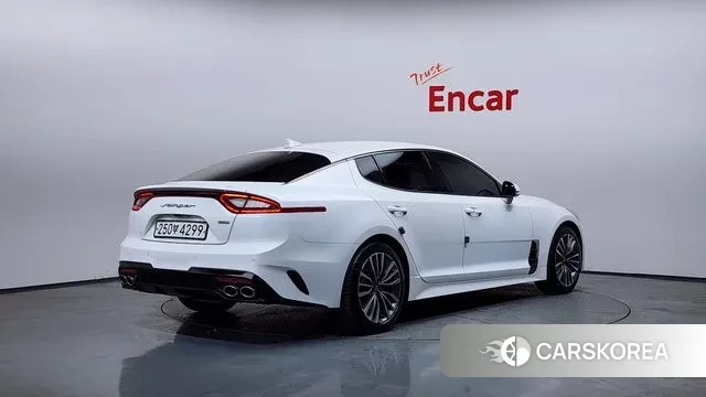 Kia Stinger id 3608309 из Кореи 12