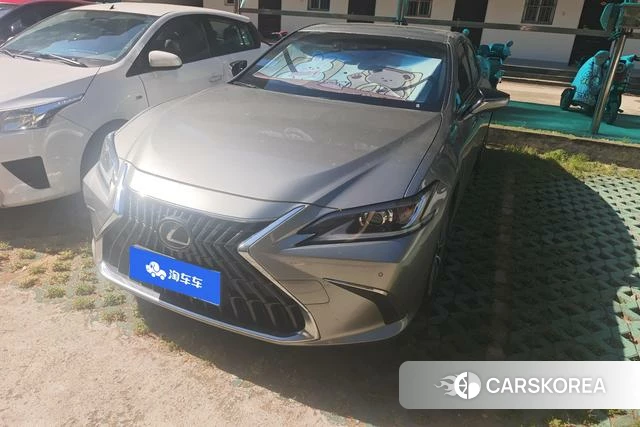 Lexus ES id 4314598 из Китая 9