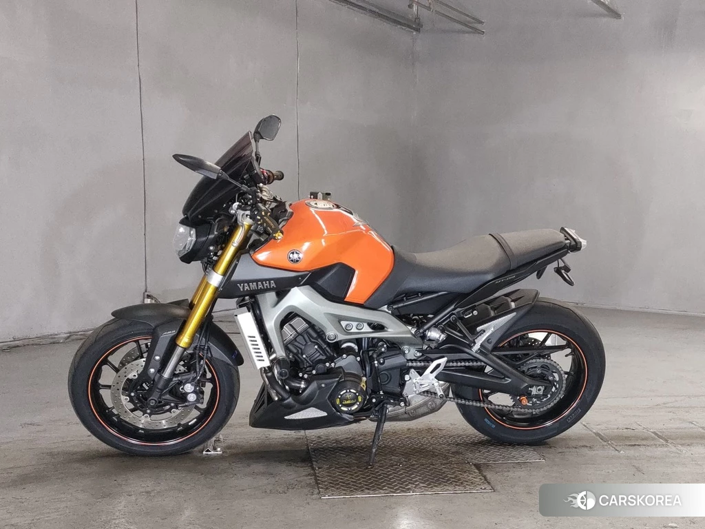 Проданный Yamaha MT-09 2015 из Японии