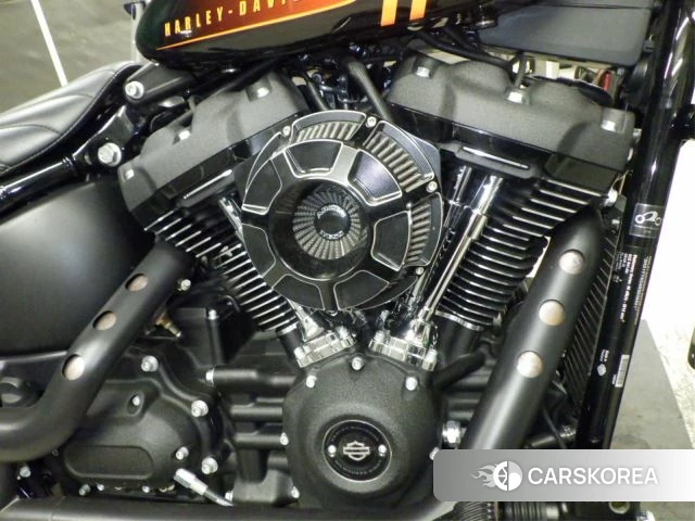 Engine photo