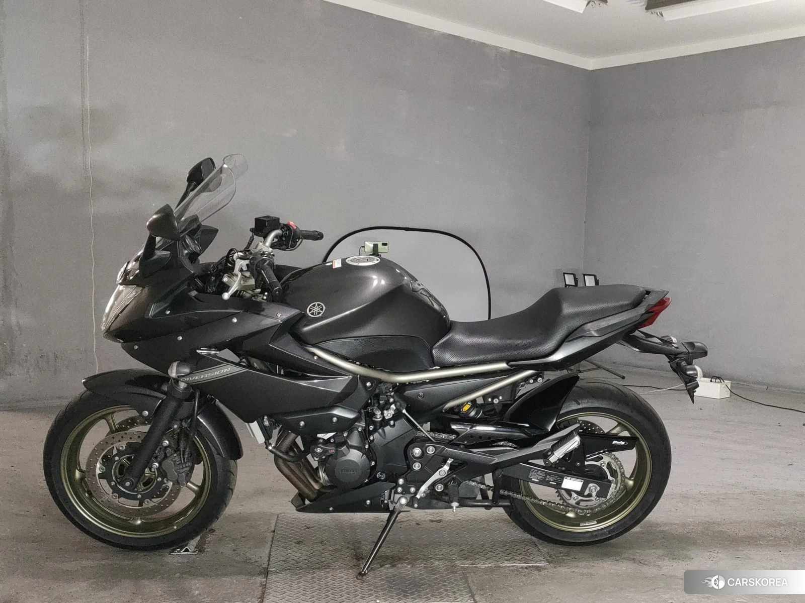 Проданный Yamaha XJ6 DIVERSION 2012 из Японии