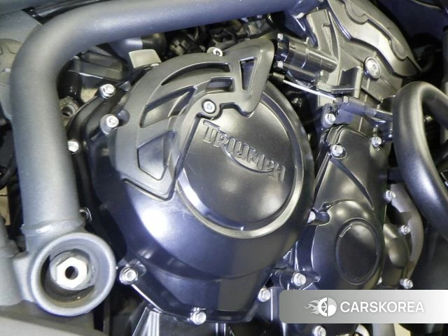 Engine photo