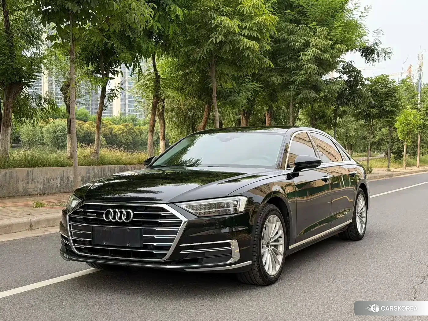 Audi A8 2021 Черный из Китая, фото 2