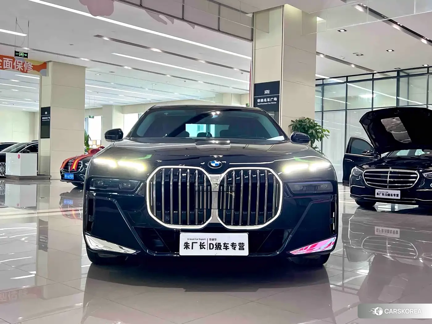 BMW 7 series 2023 Черный из Китая, фото 3