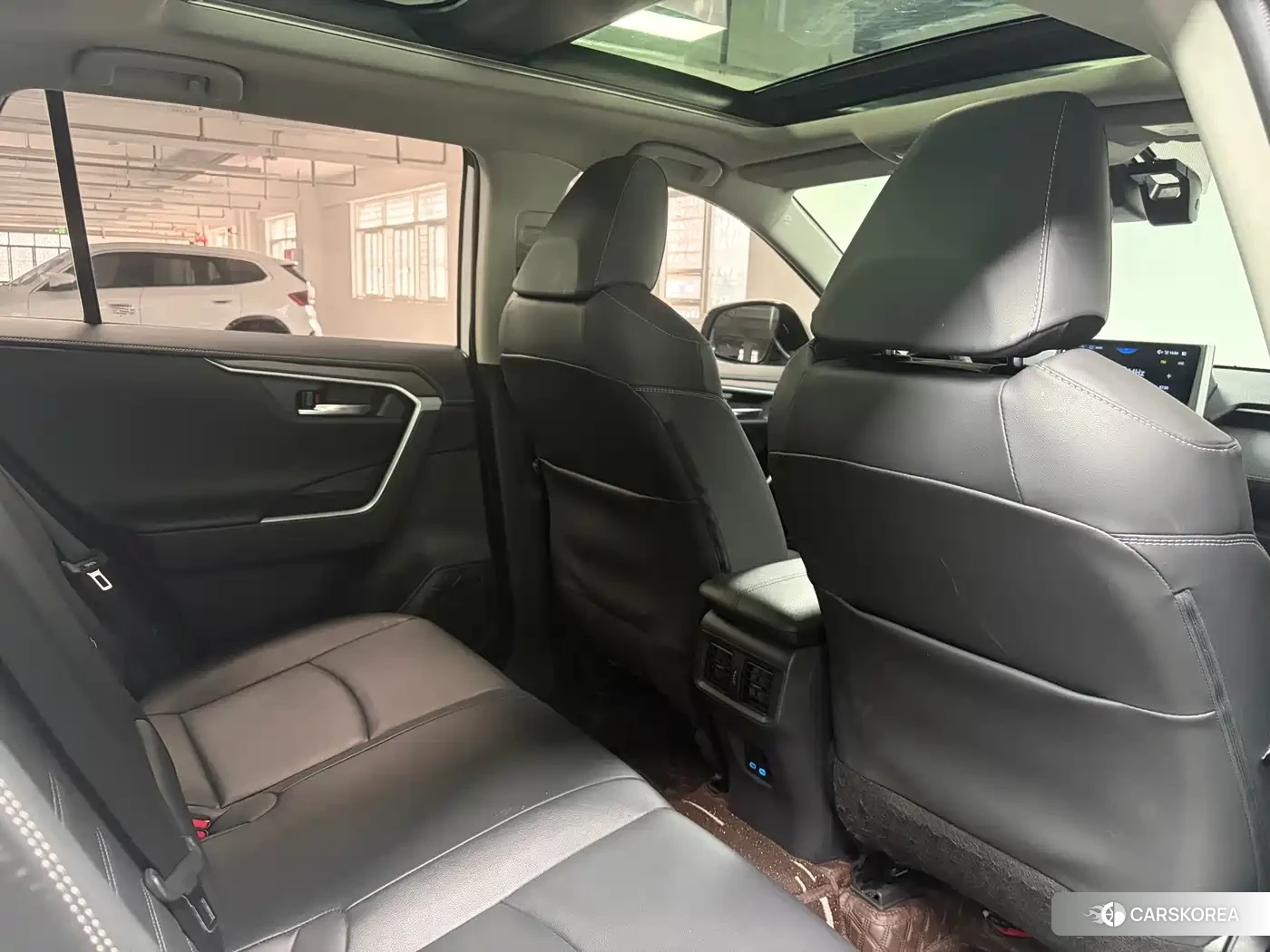 Toyota RAV4 id 4565310 из Китая 11