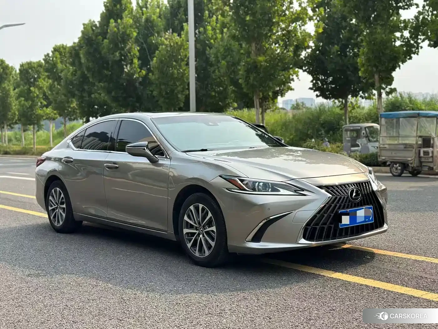 Lexus ES 2022 Champagne/brown из Китая, фото 2