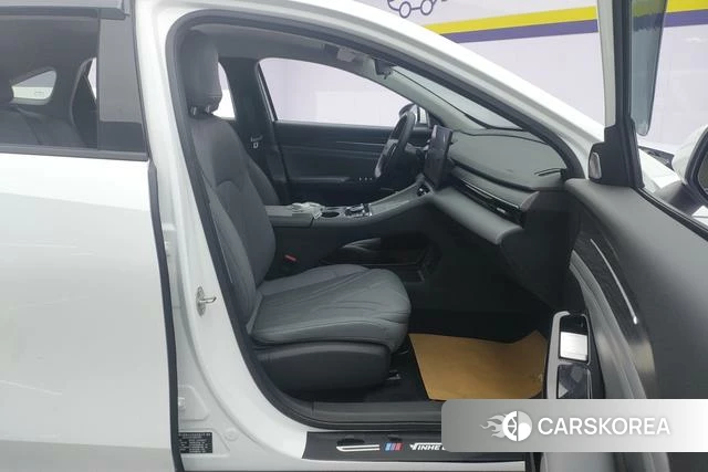 Geely Galaxy Galaxy L6 id 4207890 из Китая 9