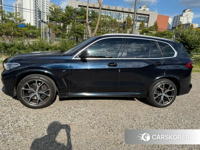 BMW X5 (G05) 2021 Черный из Кореи, фото 2