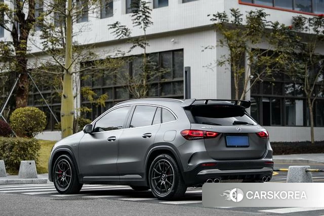 Mercedes-Benz GLA AMG 2023 Темно-серый из Китая, фото 4