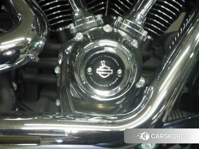 Engine photo